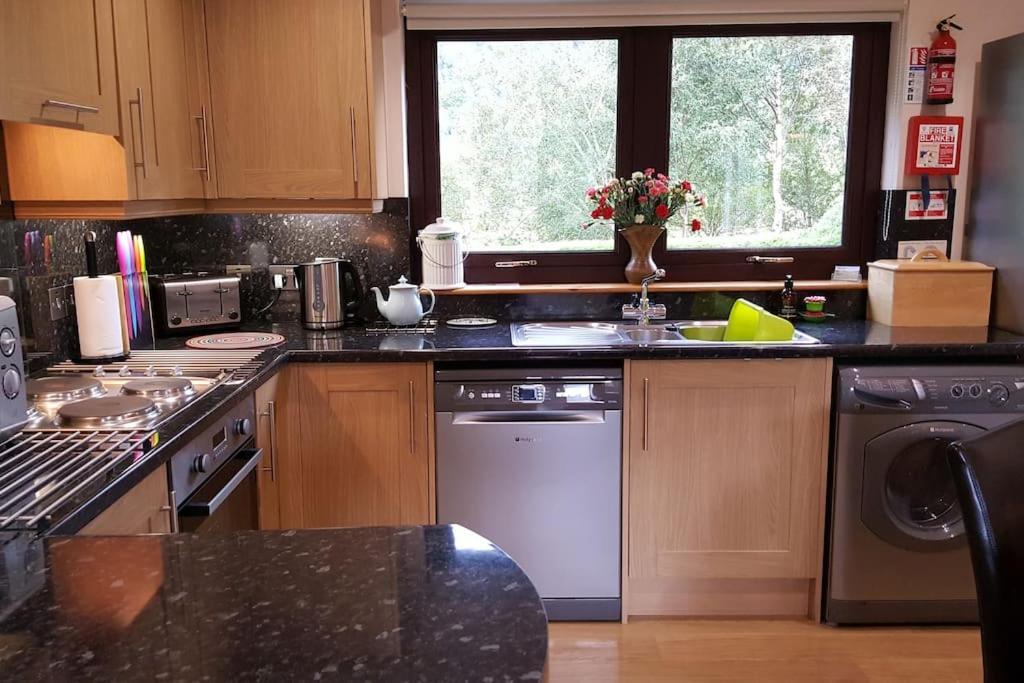 Roe Deer Cottage Near Glencoe 威廉堡 外观 照片